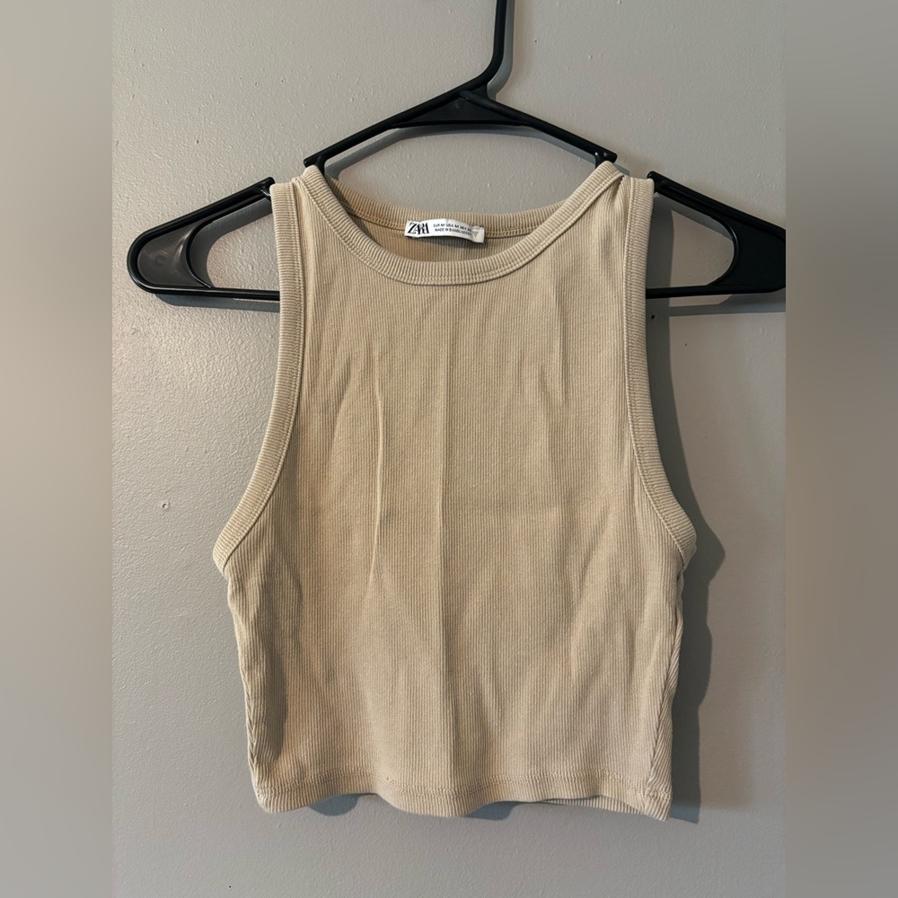 Zara Women's Beige cropped Tank Top